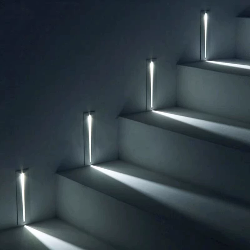 Lampada da Esterno Impermeabil - Outdoor Lighting With Outlet recensione e prezzo